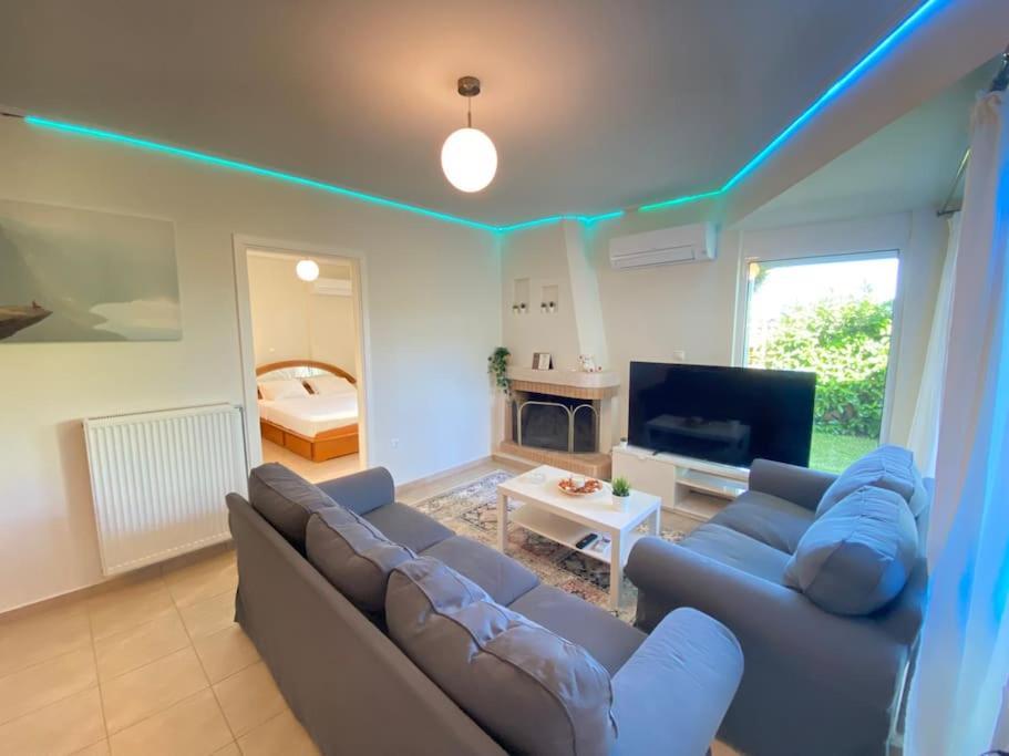 Cozy 2 Room Apartment With Garden Near Athens Air-Port Artemida (Attica) Exterior foto