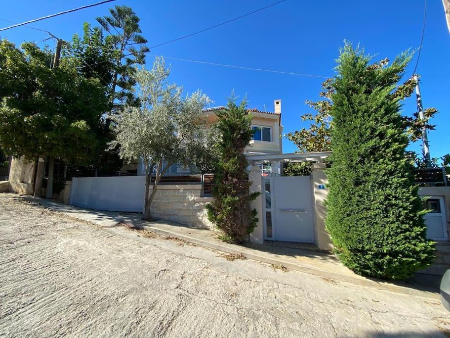 Cozy 2 Room Apartment With Garden Near Athens Air-Port Artemida (Attica) Exterior foto