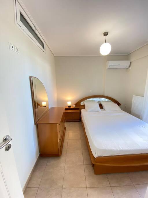 Cozy 2 Room Apartment With Garden Near Athens Air-Port Artemida (Attica) Exterior foto